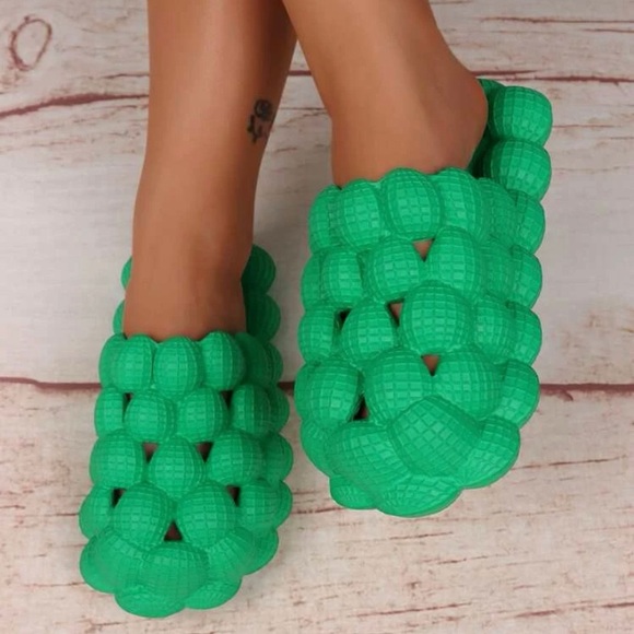 green bubble slides - Picture 2 of 3